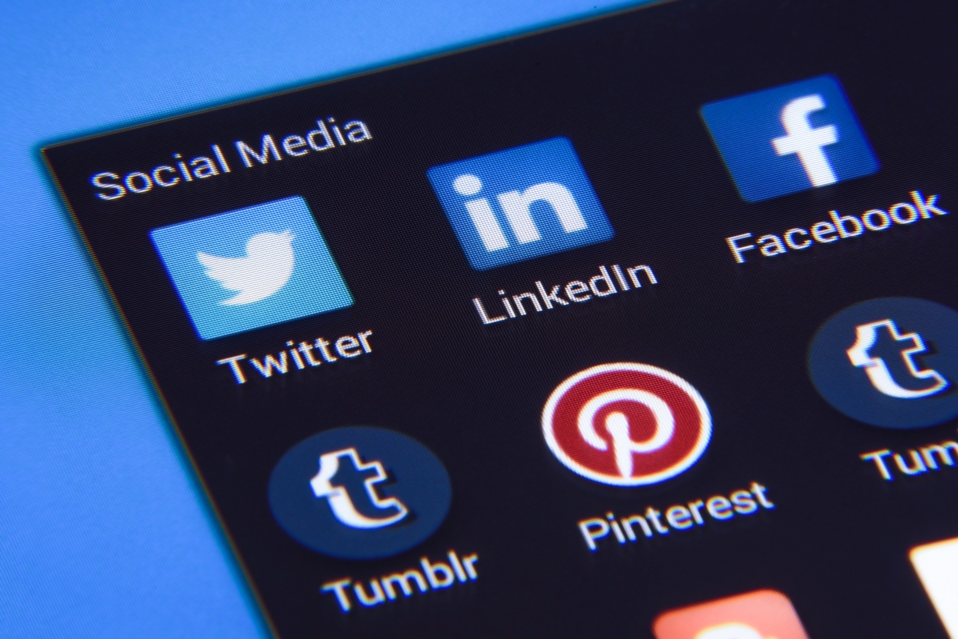 How to Grow Your Network Faster on LinkedIn